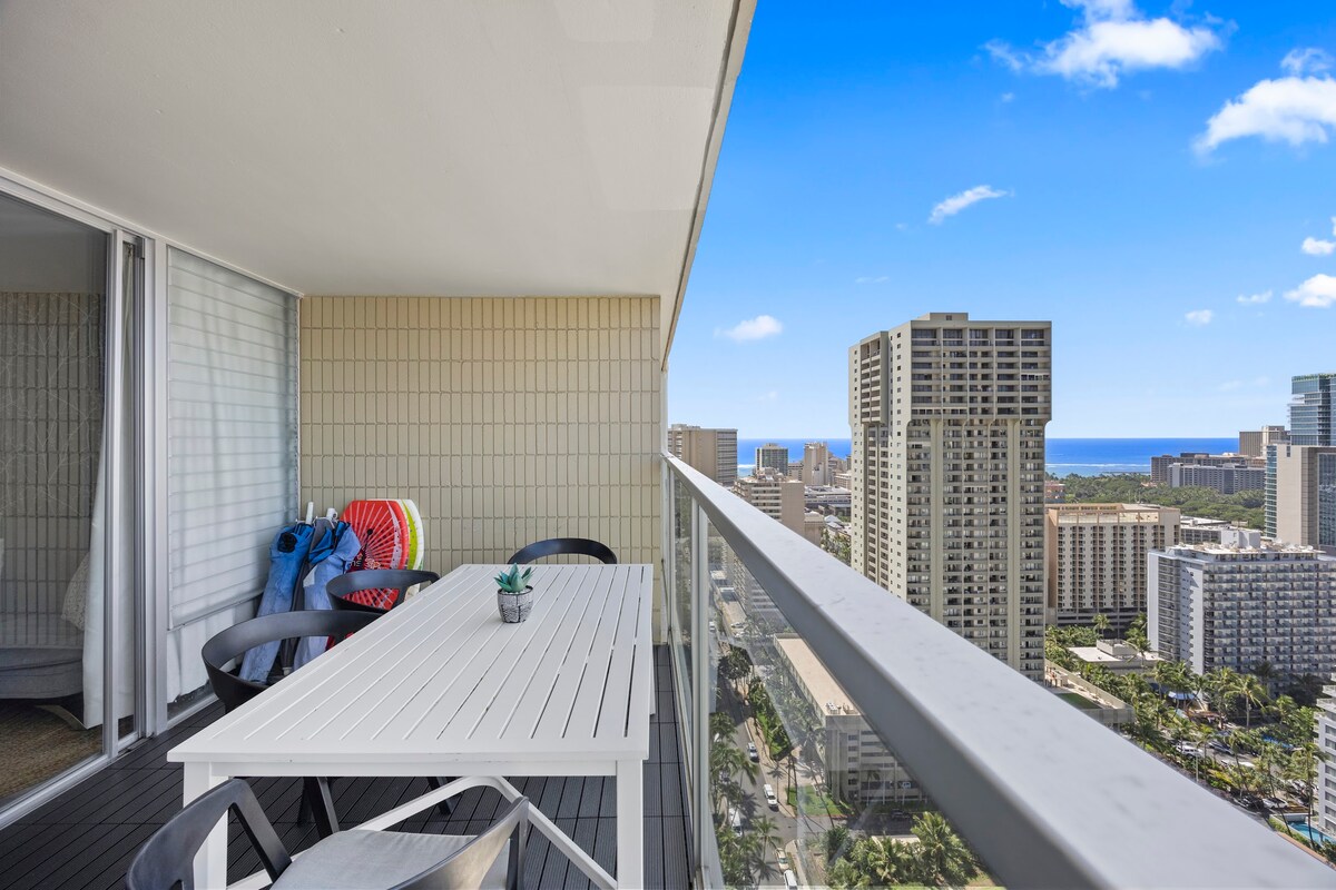 34F-Island Colony Studio-City/Partial Ocean Views