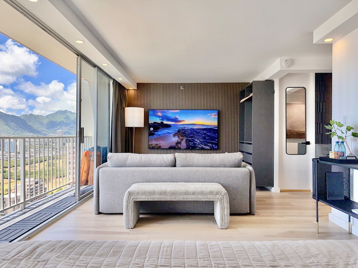 Penthouse Upscale Oceanview King Studio Near Beach