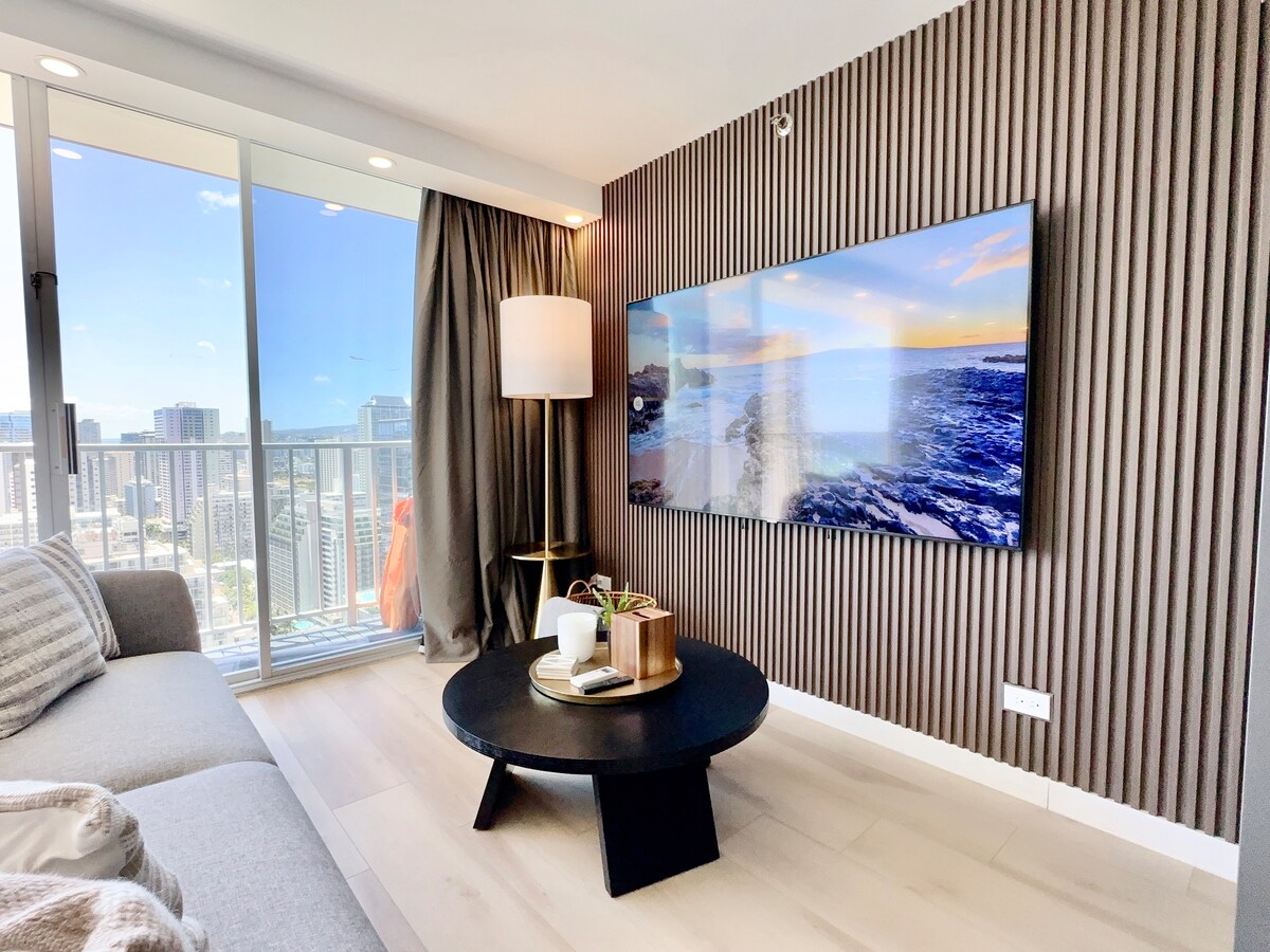 Penthouse Upscale Oceanview King Studio Near Beach