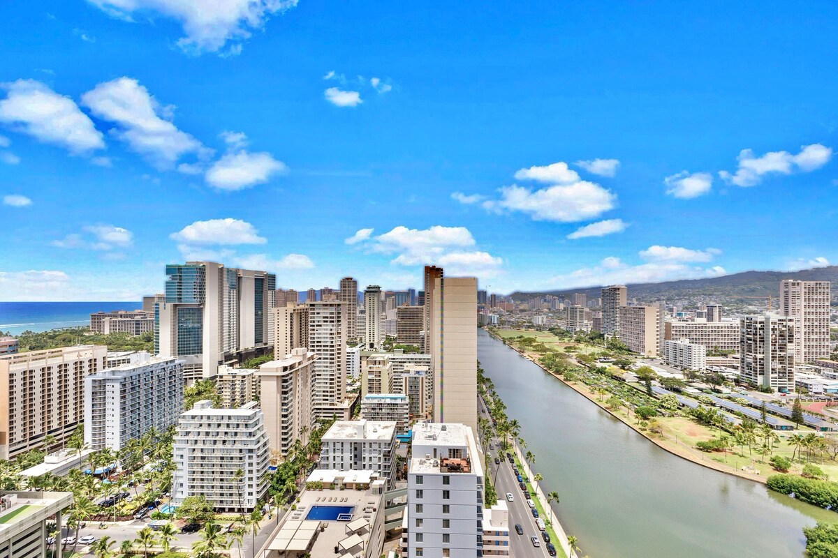 33FL-Gorgeous Waikiki Studio w/City & Ocean Views