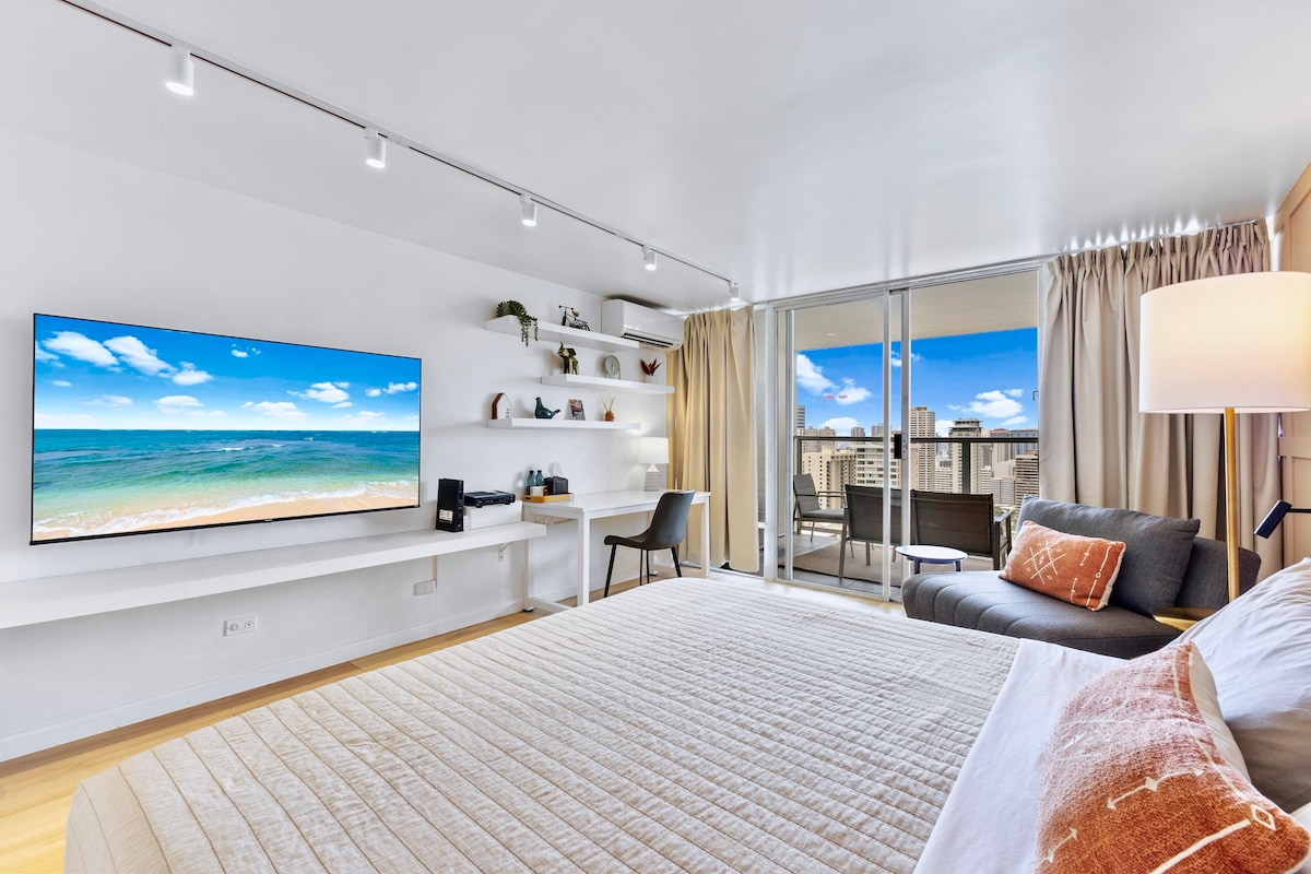 33FL-Gorgeous Waikiki Studio w/City & Ocean Views