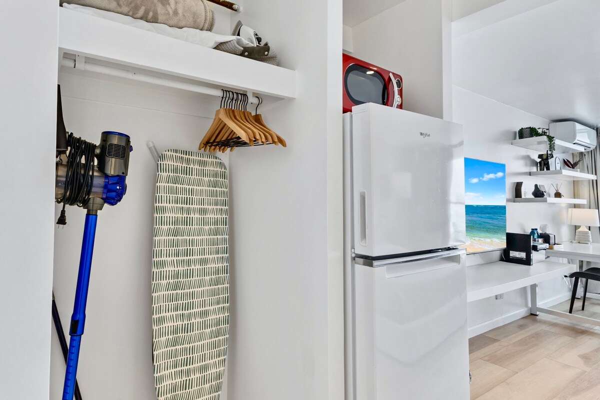 33FL-Gorgeous Waikiki Studio w/City & Ocean Views