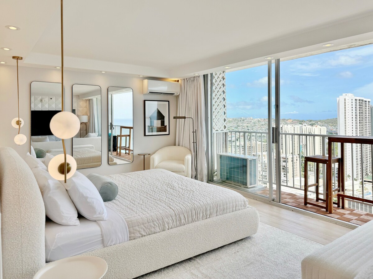 Top FL-Luxury Ocean View King Suite-Waikiki Beach~