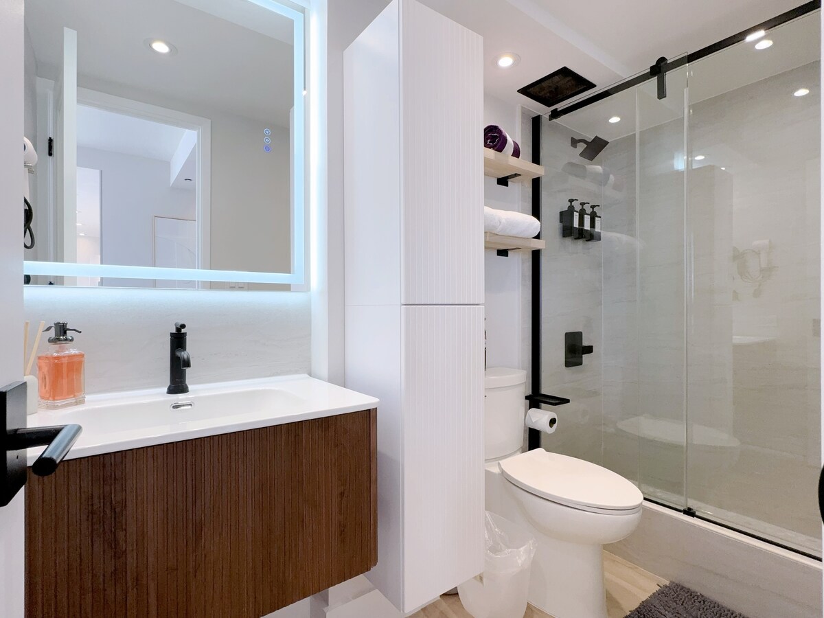 Top FL-Luxury Ocean View King Suite-Waikiki Beach~