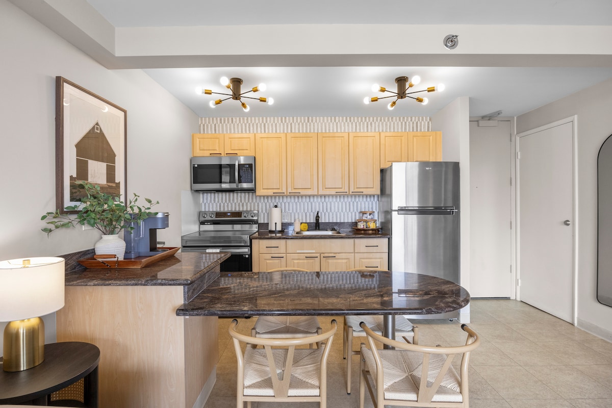 21F-Beautiful Diamond Head View-1BR w/Free Parking