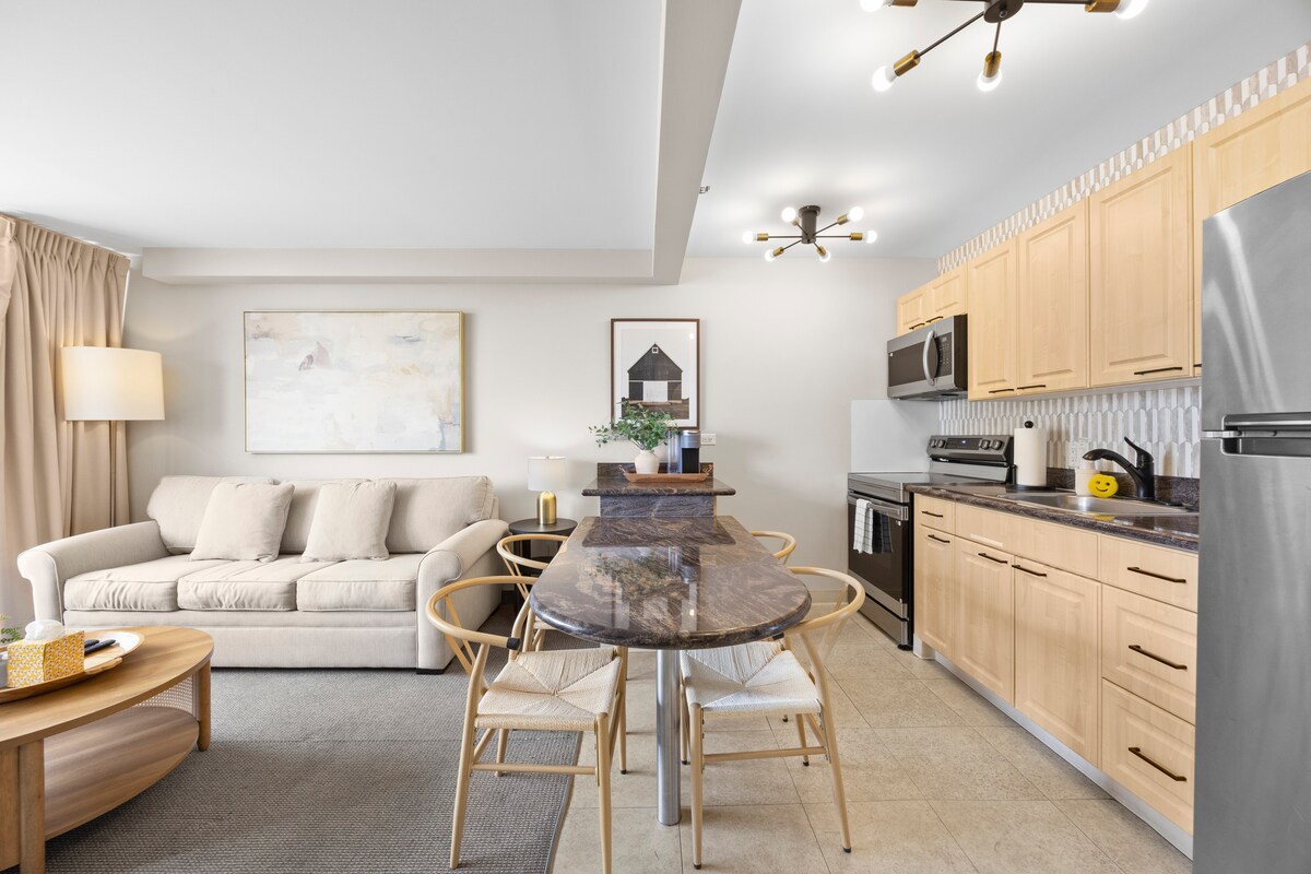 21F-Beautiful Diamond Head View-1BR w/Free Parking