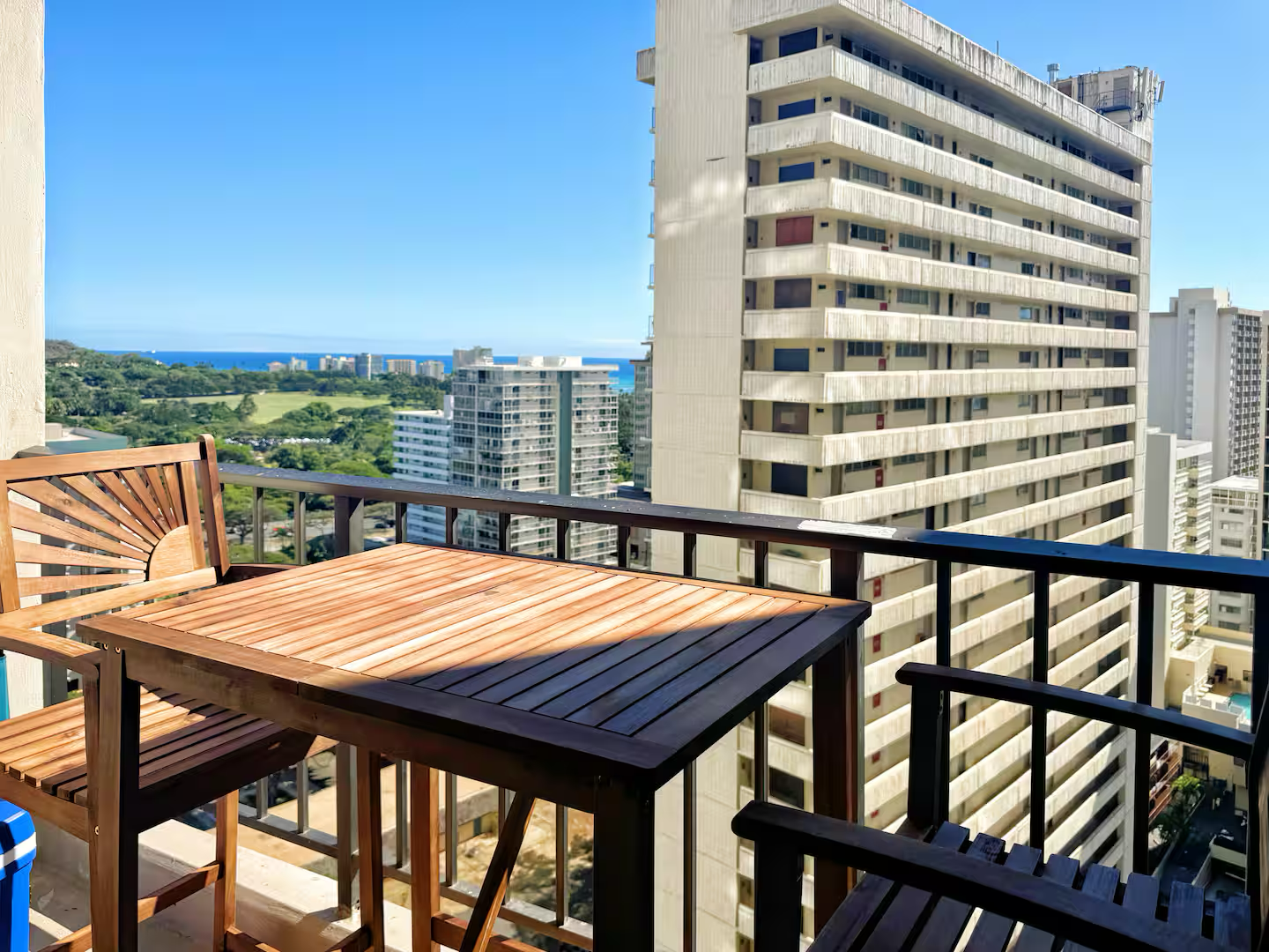 21F-Beautiful Diamond Head View-1BR w/Free Parking