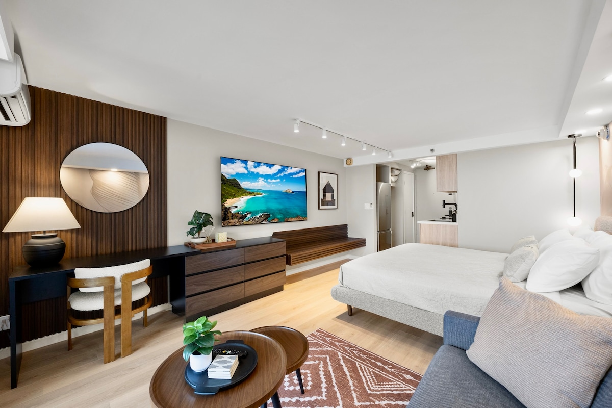 41F-Stunning High-FL Studio w/Ocean & City Views