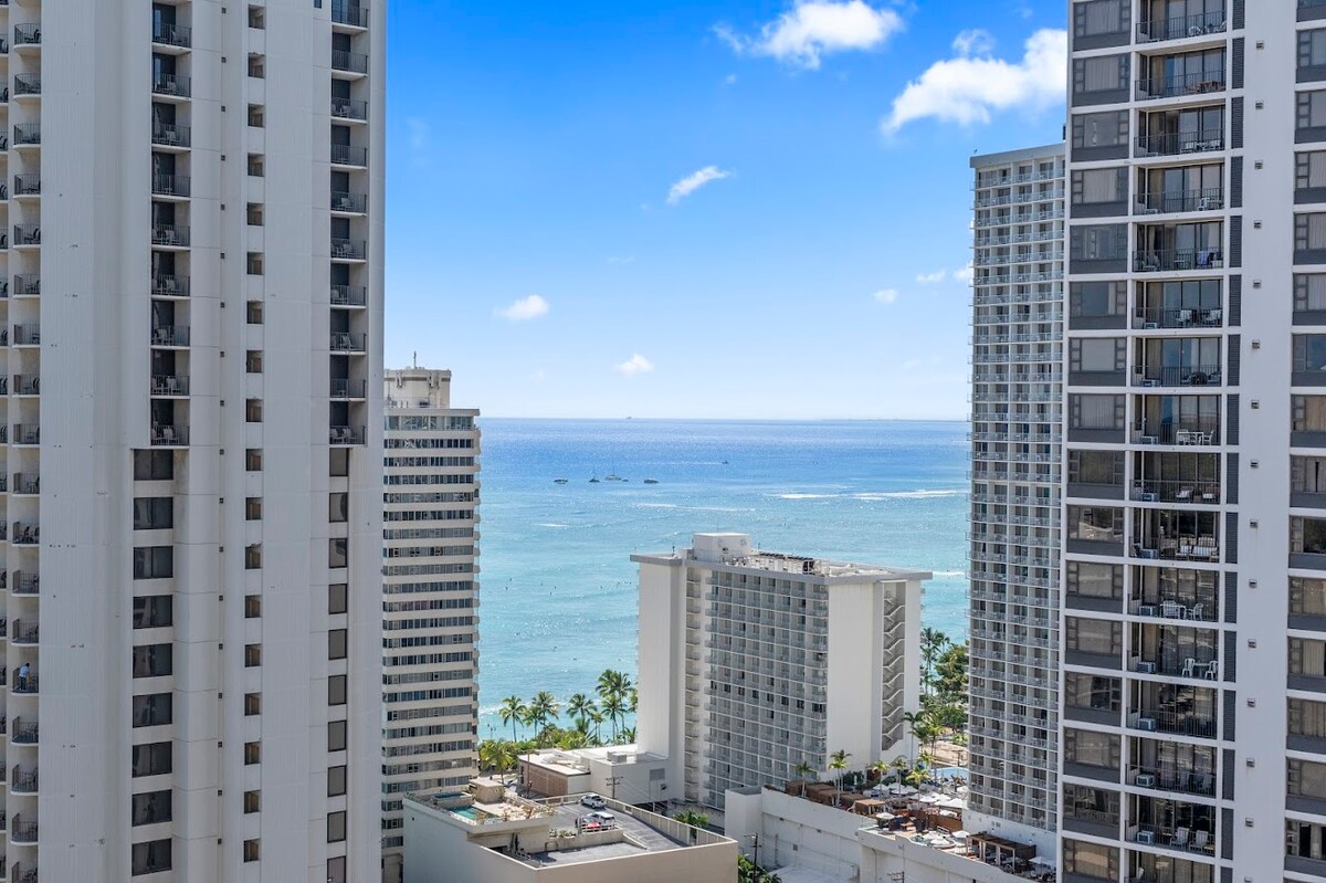 28FL-Upscale Ocean & Diamond Head View-1BR/Parking