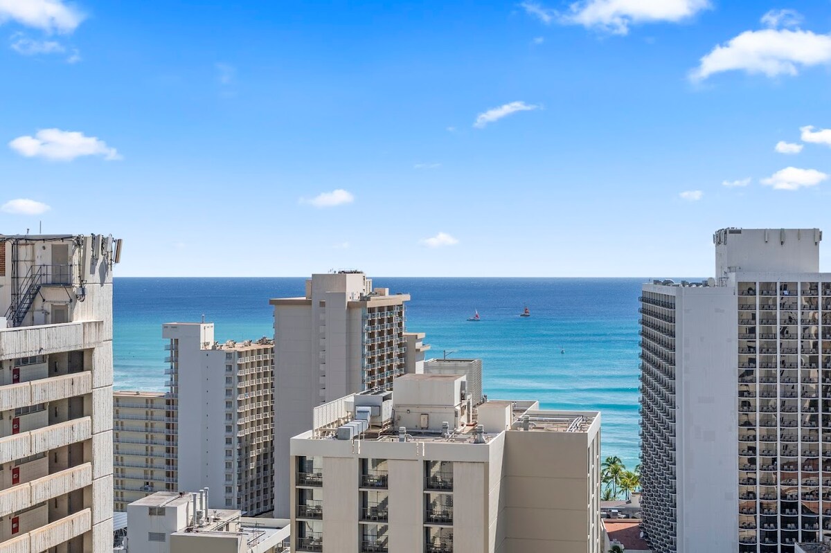 28FL-Upscale Ocean & Diamond Head View-1BR/Parking