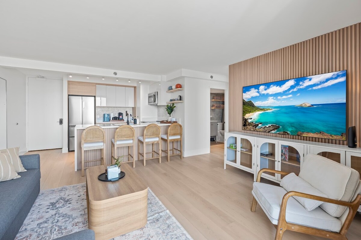 28FL-Upscale Ocean & Diamond Head View-1BR/Parking