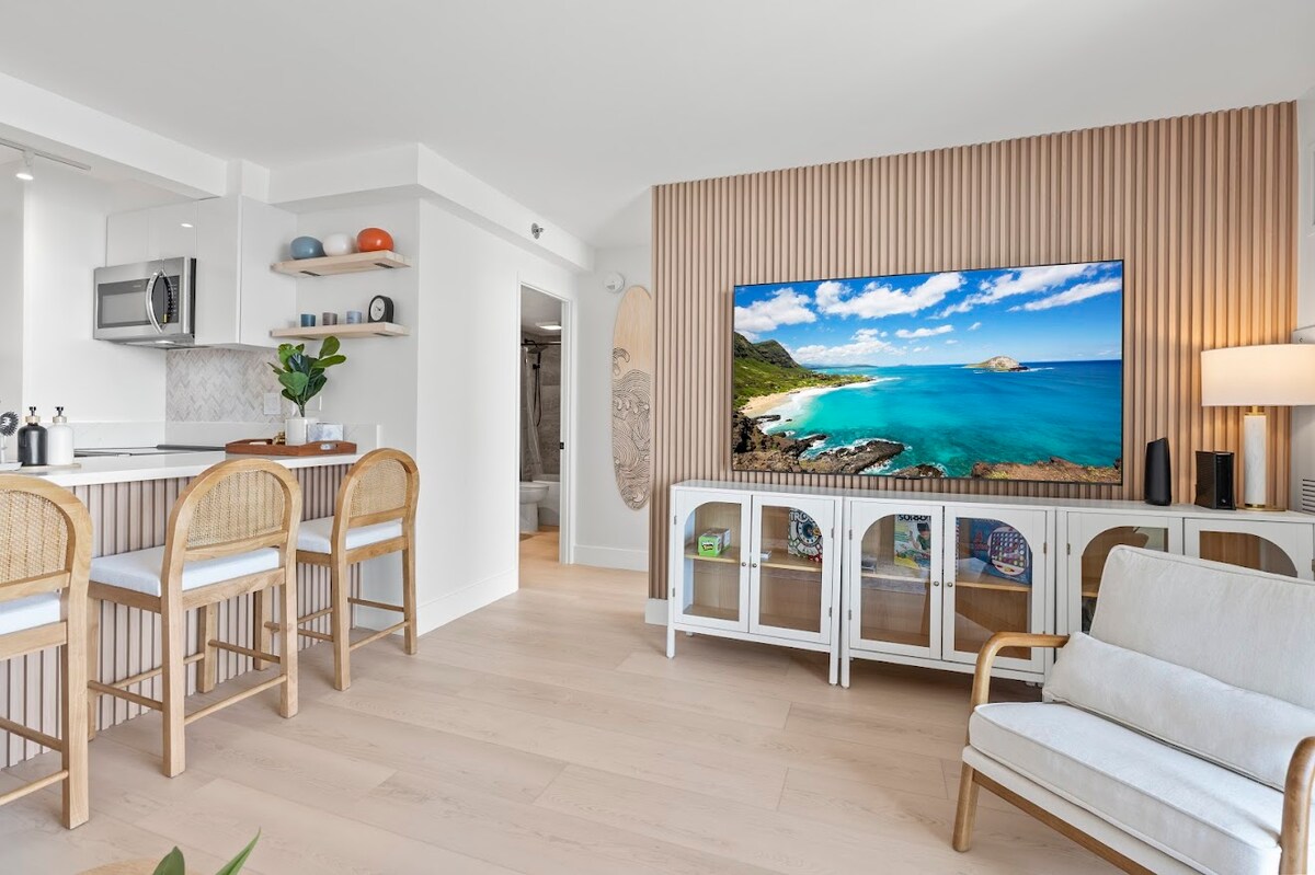 28FL-Upscale Ocean & Diamond Head View-1BR/Parking