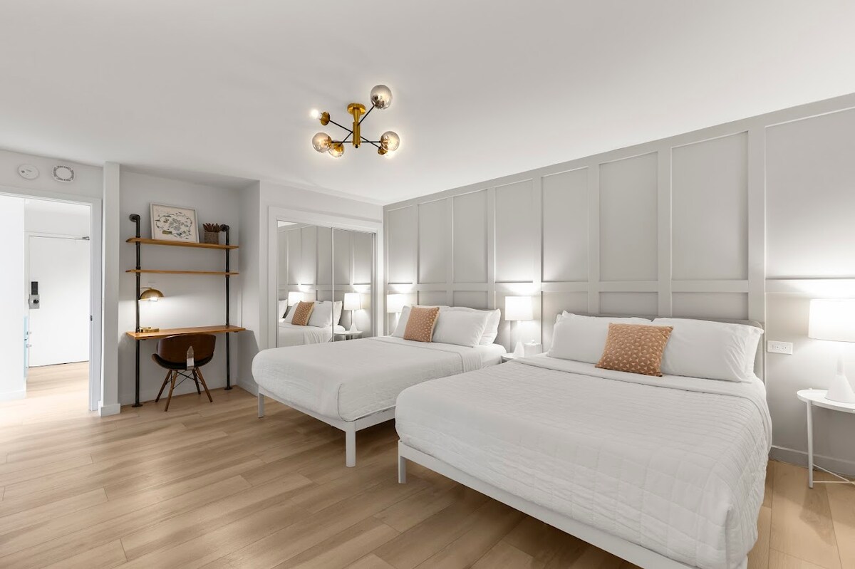 Stunning 2BR/2BA *Near Waikiki Beach+Free Parking!