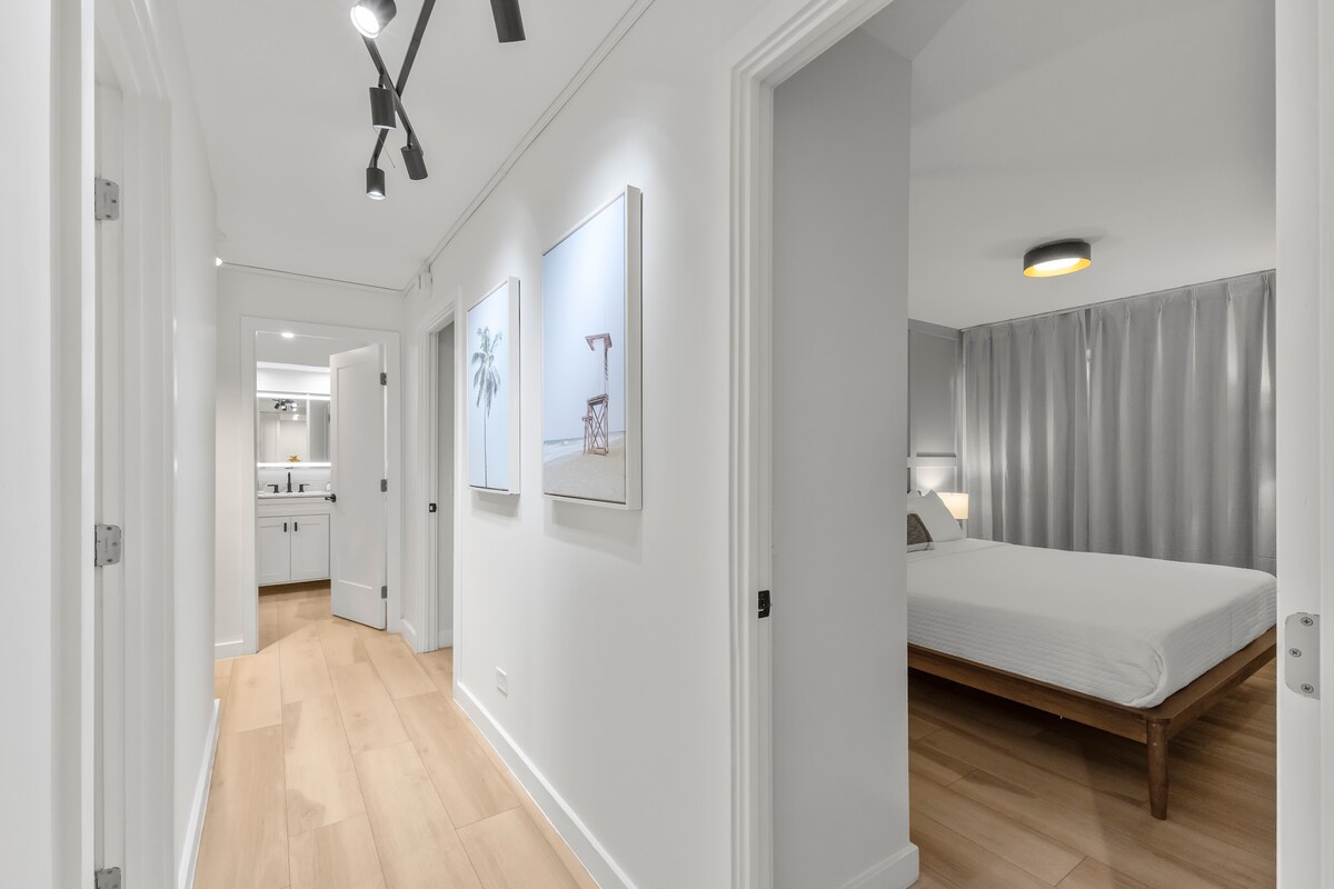 Stunning 2BR/2BA *Near Waikiki Beach+Free Parking!