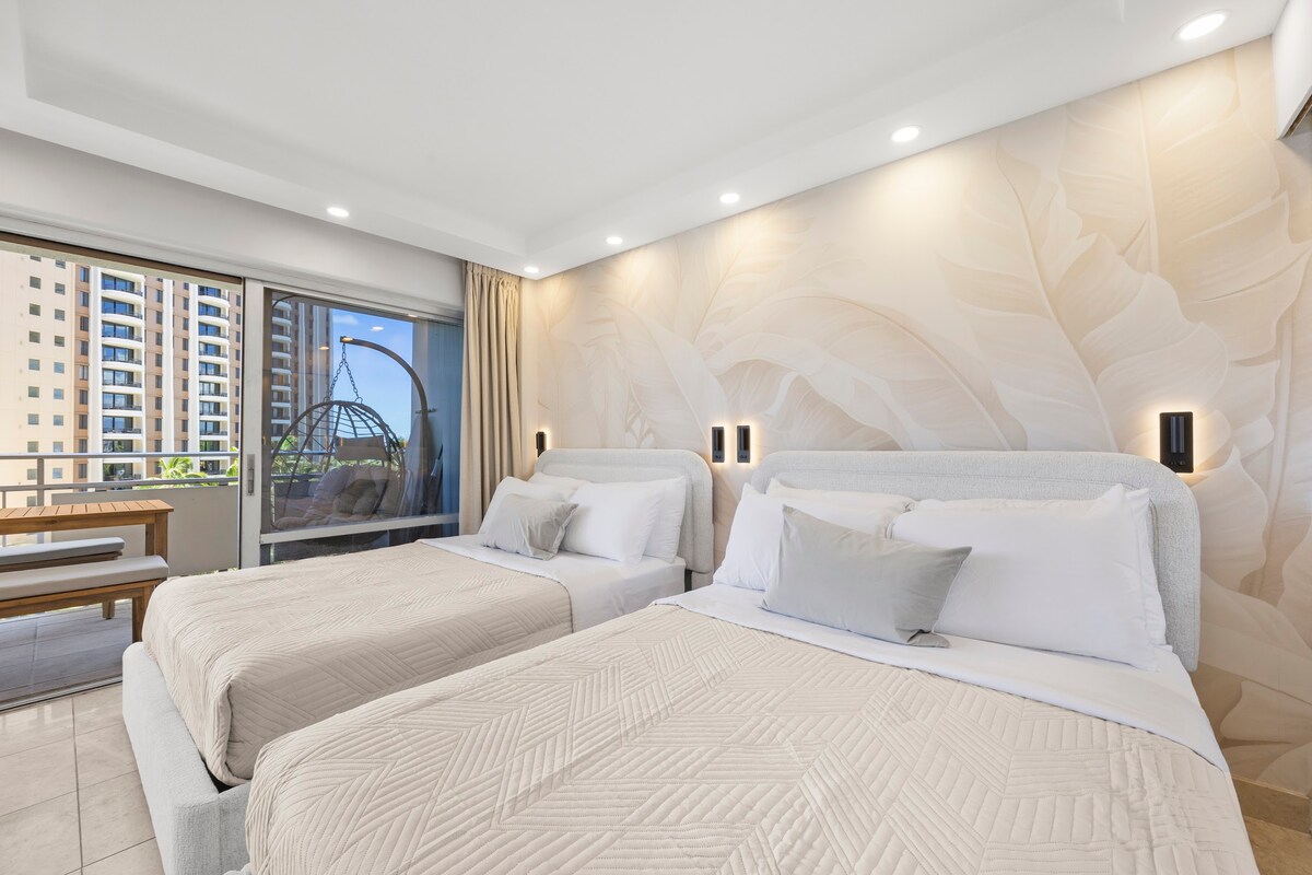 Beautiful Ilikai 2BR/2BTH Corner Suite-Waikiki