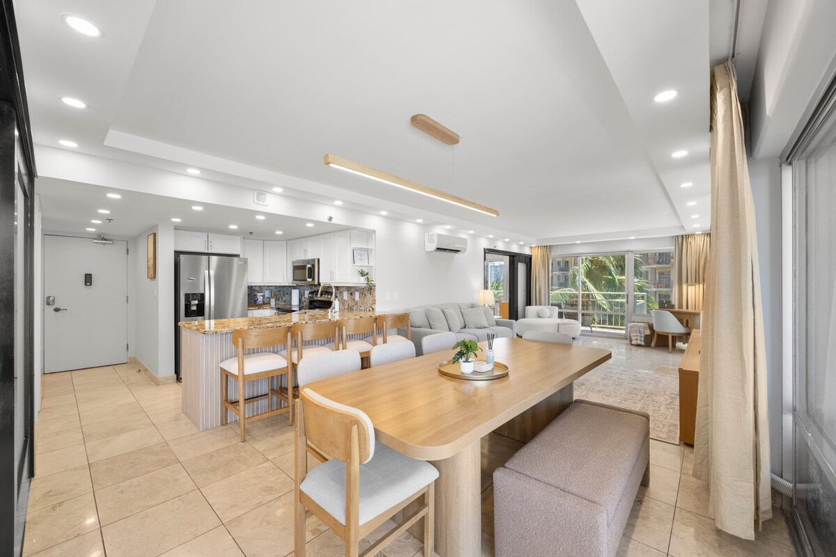 Beautiful Ilikai 2BR/2BTH Corner Suite-Waikiki