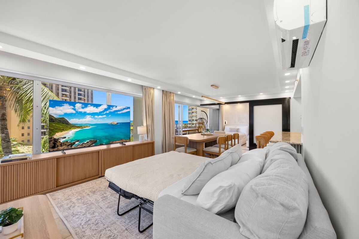 Beautiful Ilikai 2BR/2BTH Corner Suite-Waikiki