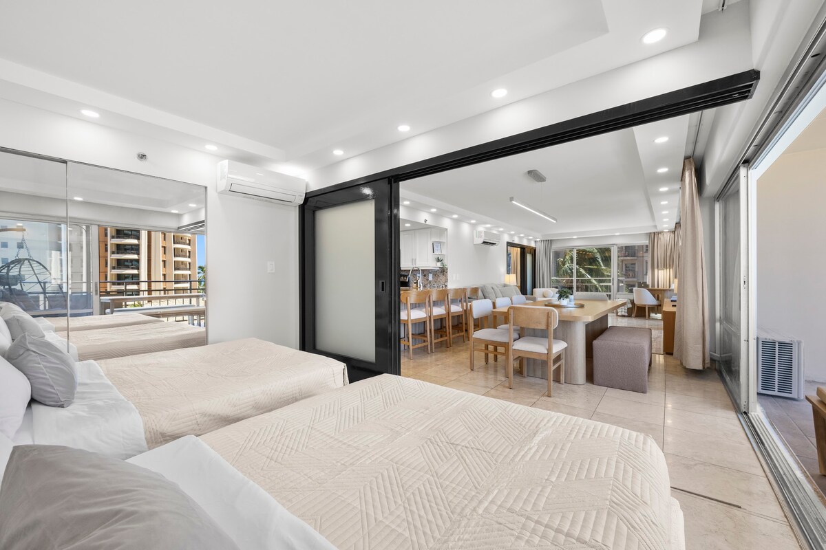 Beautiful Ilikai 2BR/2BTH Corner Suite-Waikiki