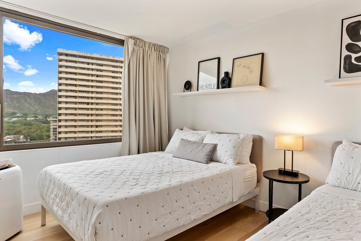 16F-Stunning Banyan DiamondHead View-1BR w/Parking