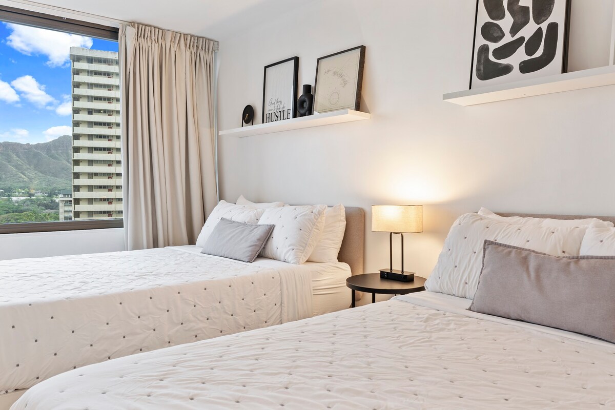 16F-Stunning Banyan DiamondHead View-1BR w/Parking