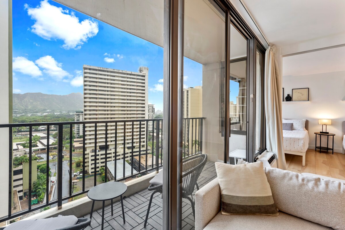 16F-Stunning Banyan DiamondHead View-1BR w/Parking