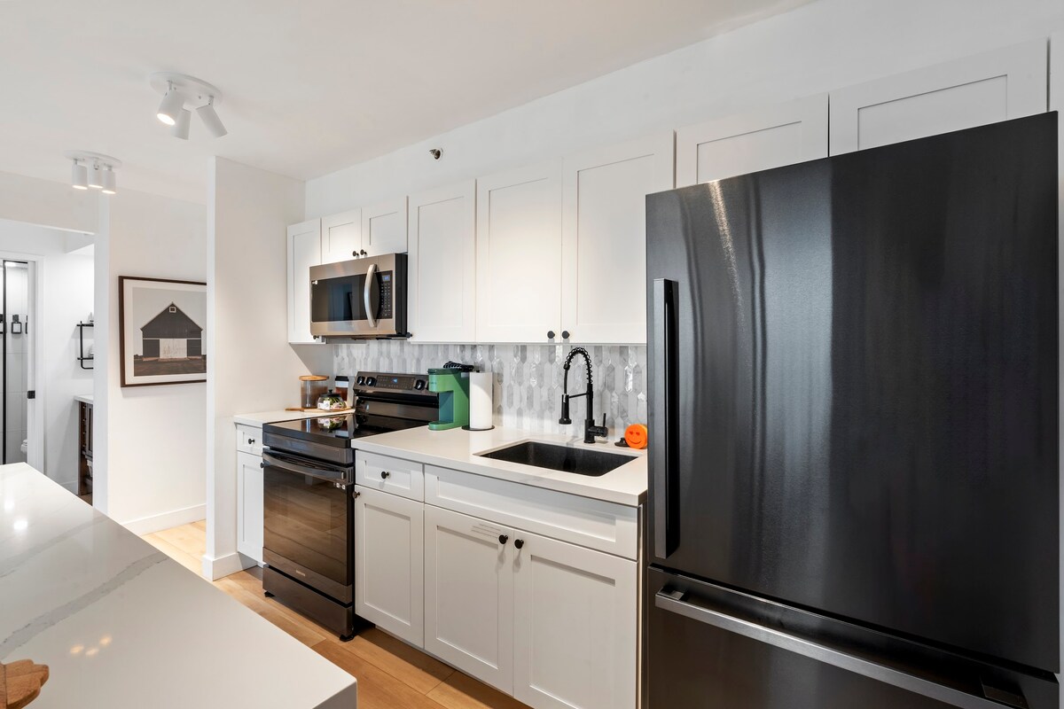 16F-Stunning Banyan DiamondHead View-1BR w/Parking