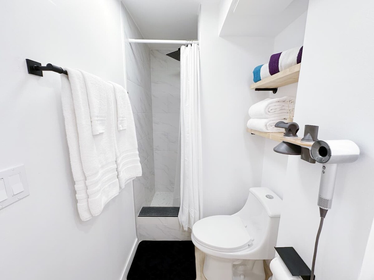 31FL-Upscale Ocean View Studio-2-min Walk to Beach