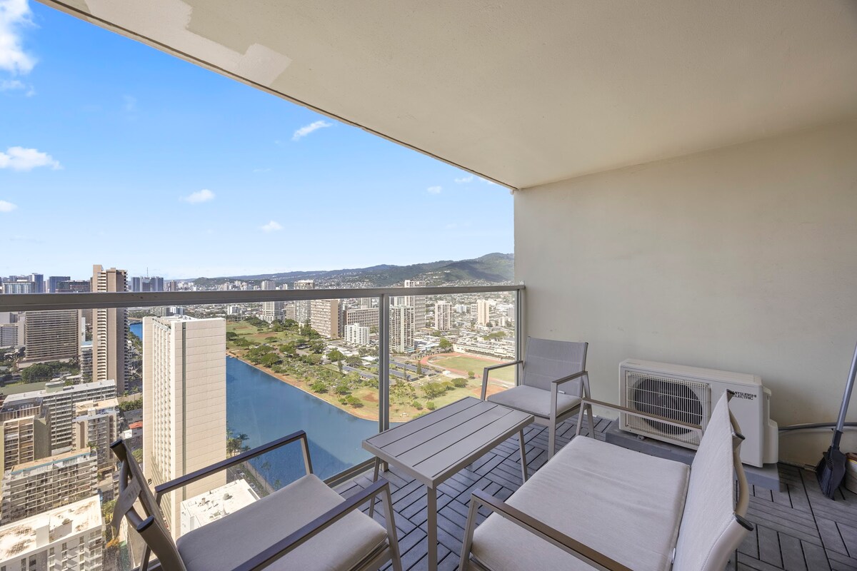 41F-Island Colony Studio-Ocean & City Skyline View
