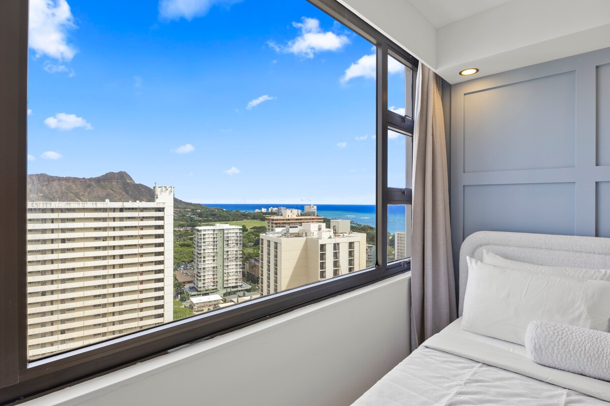 27F-Diamond Head & Ocean-View 1BR Condo w/Parking