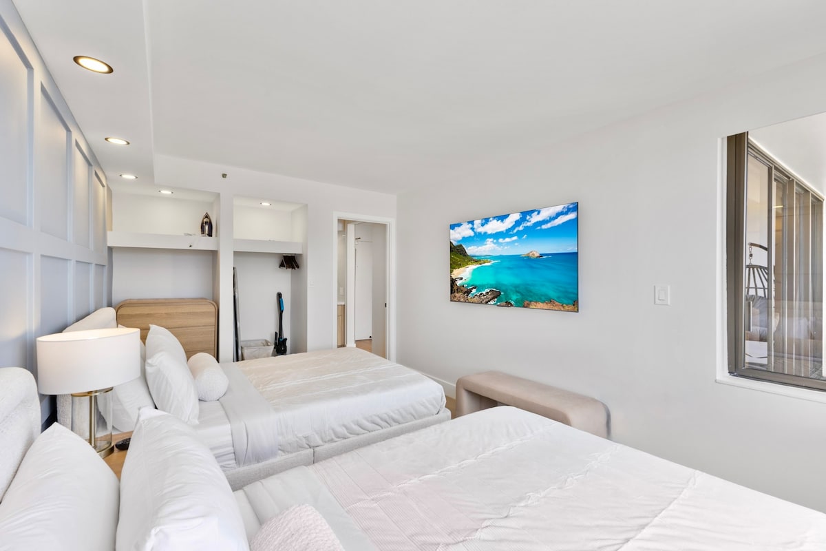 27F-Diamond Head & Ocean-View 1BR Condo w/Parking