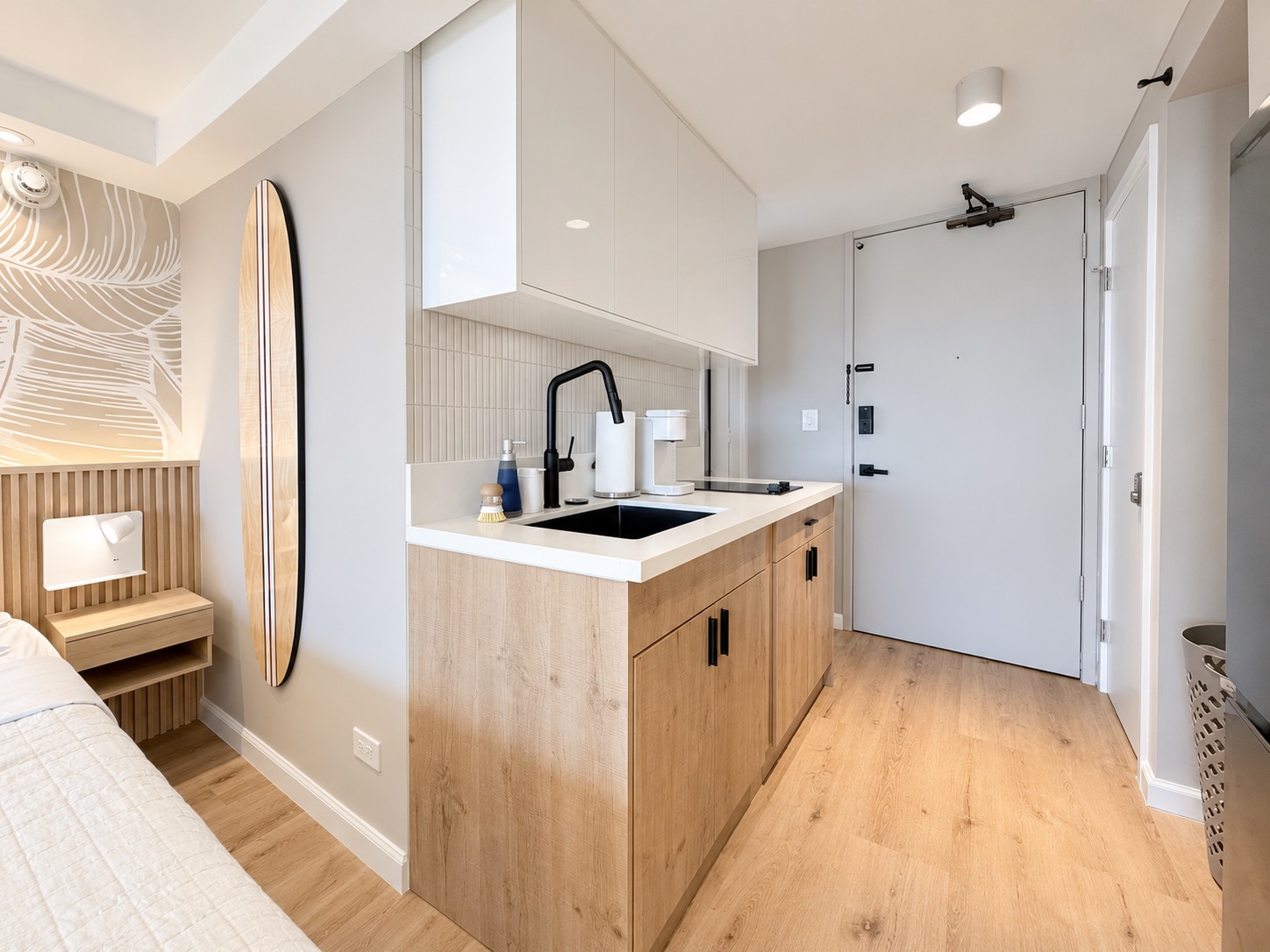 36F-Island Colony Studio-City/Partial Ocean Views