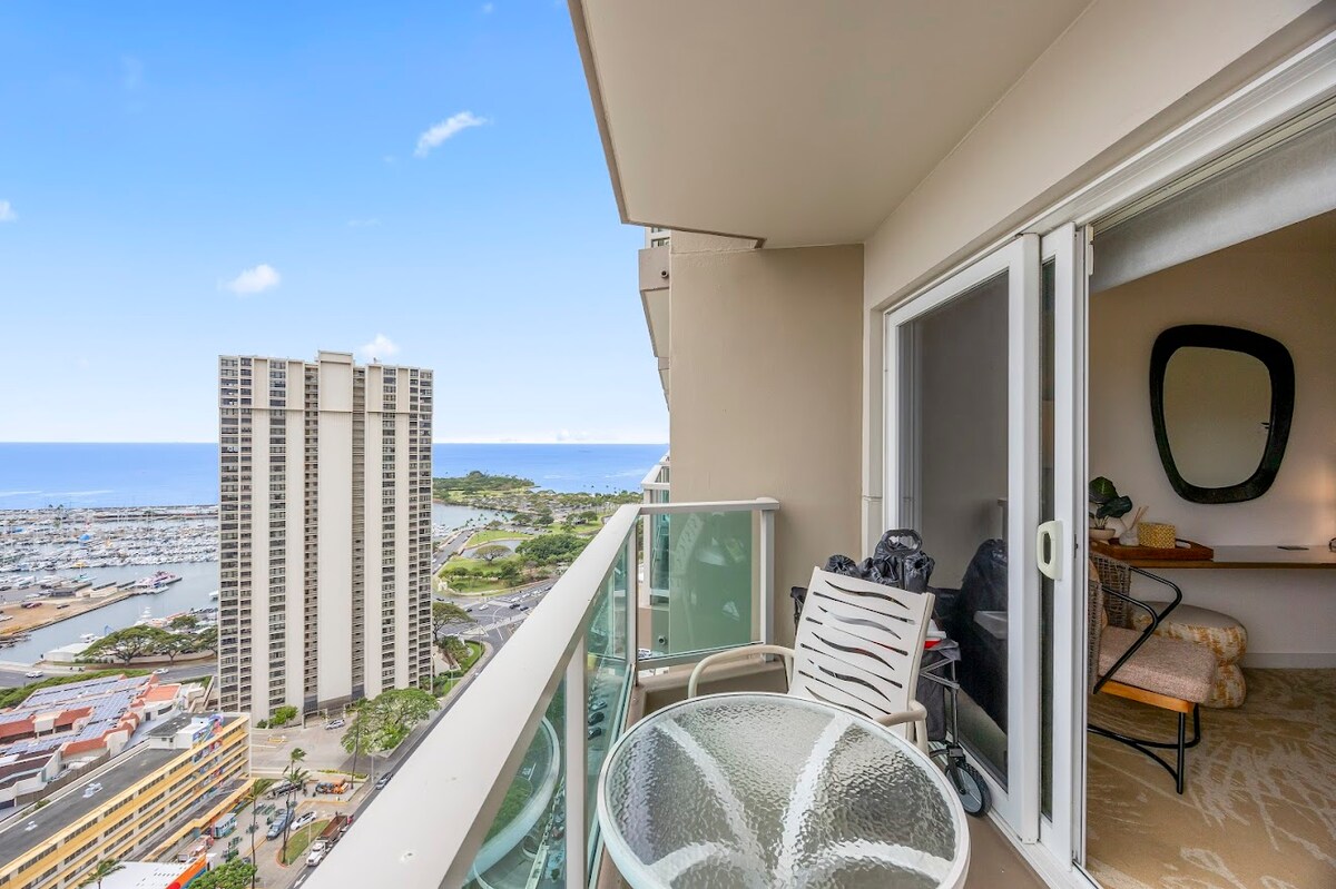 29F-Ocean View-Ala Moana Hotel-Premium Double Room
