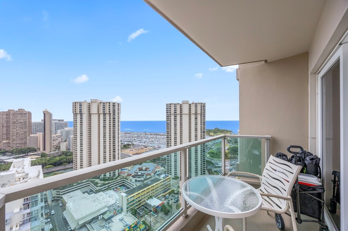 29F-Ocean View-Ala Moana Hotel-Premium Double Room