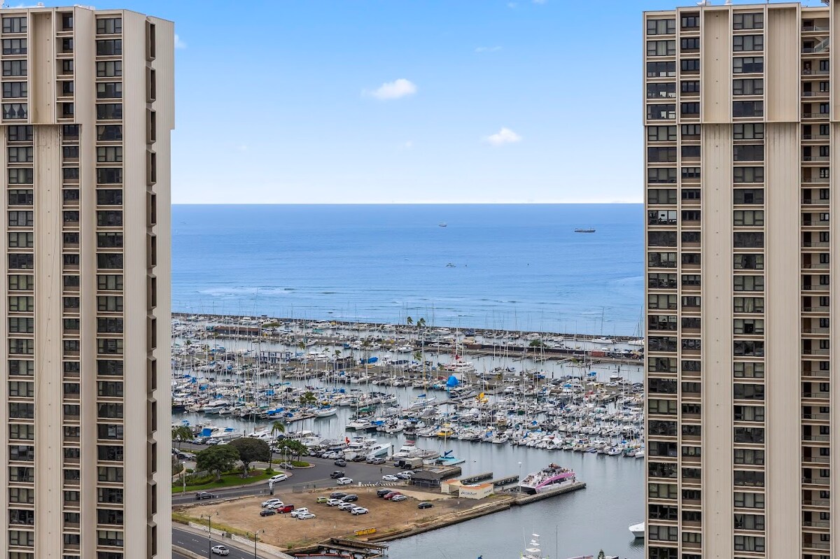 29F-Ocean View-Ala Moana Hotel-Premium Double Room