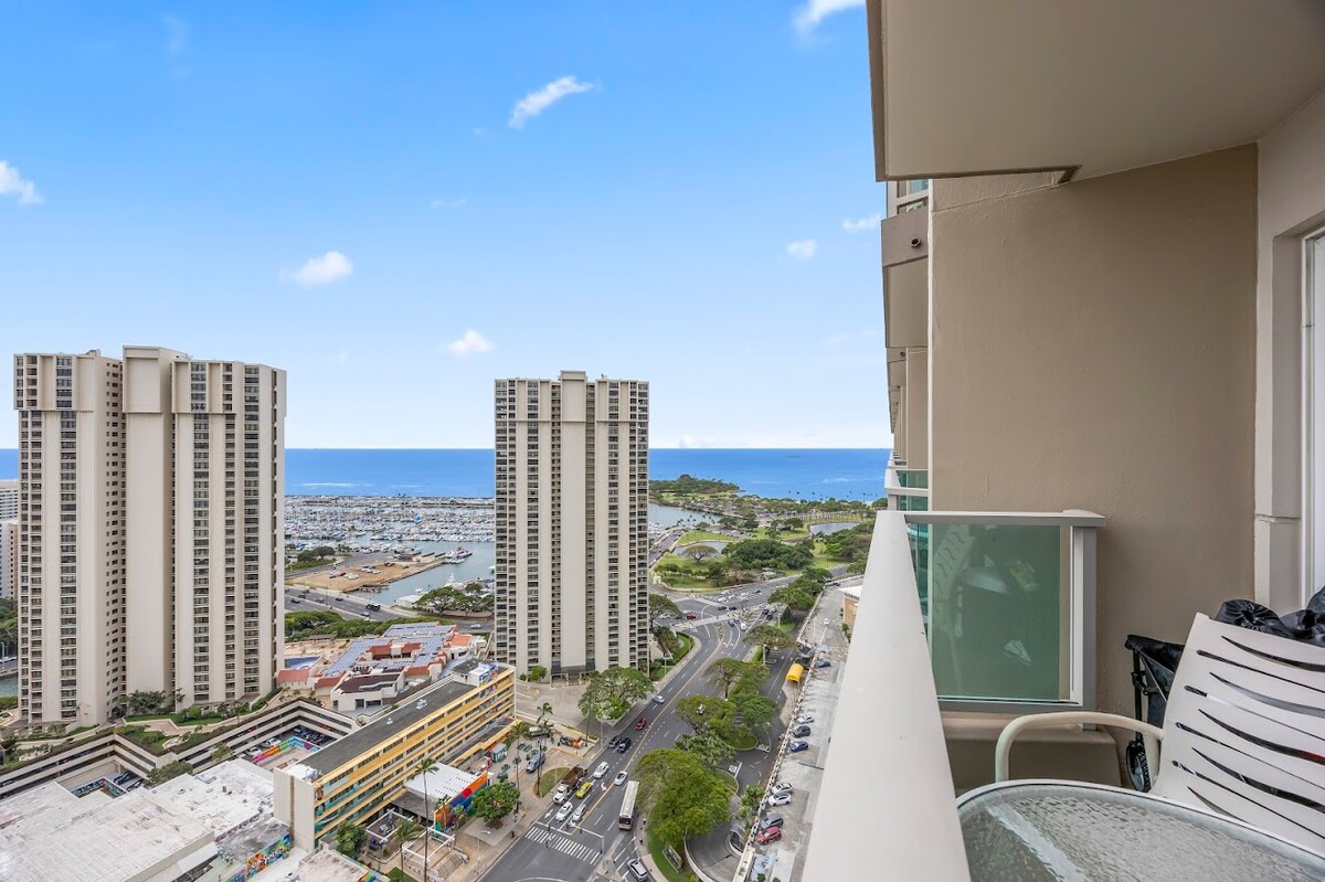 29F-Ocean View-Ala Moana Hotel-Premium Double Room