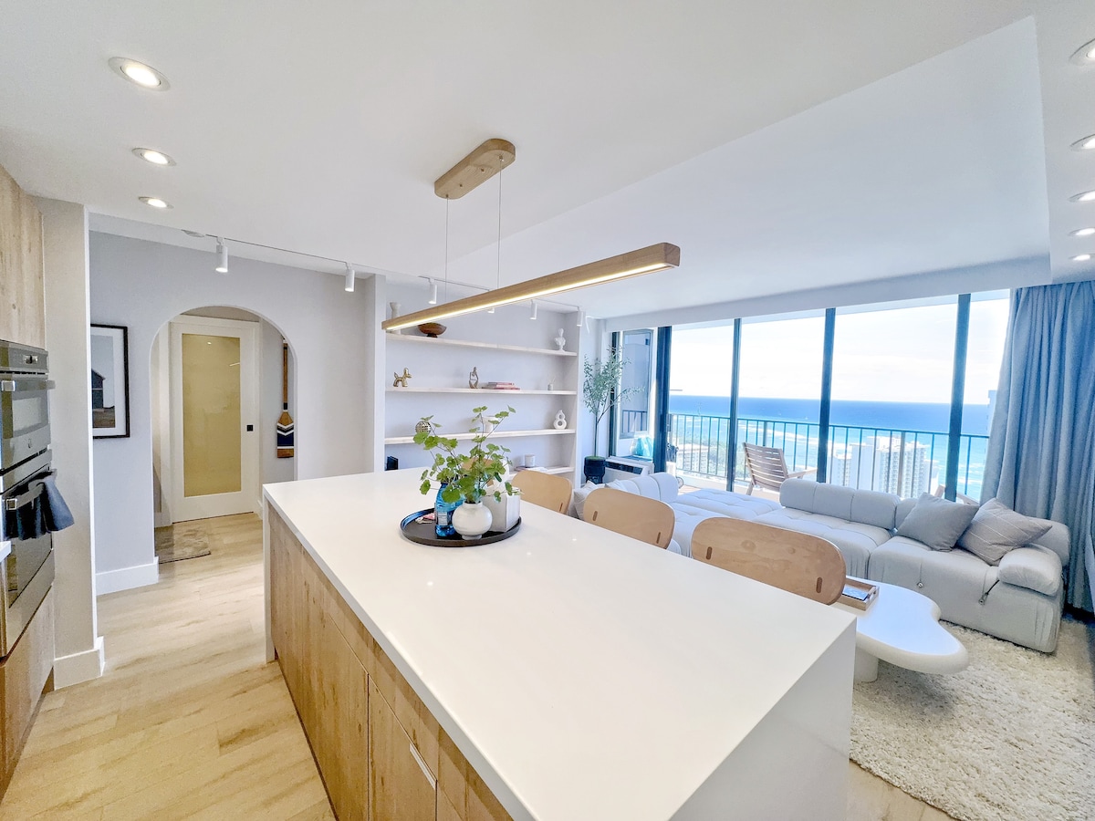 37F-Ultra Upscale Ocean View-Modern 1BR W/Parking!
