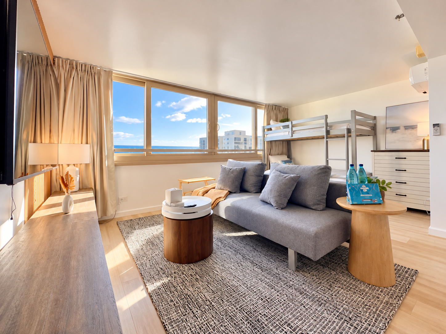 40F-High-FL Ocean View-1 Bedroom-Waikiki Beach!