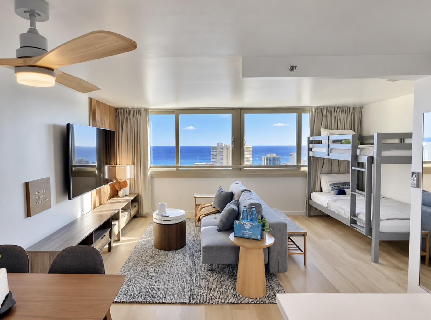 40F-High-FL Ocean View-1 Bedroom-Waikiki Beach!