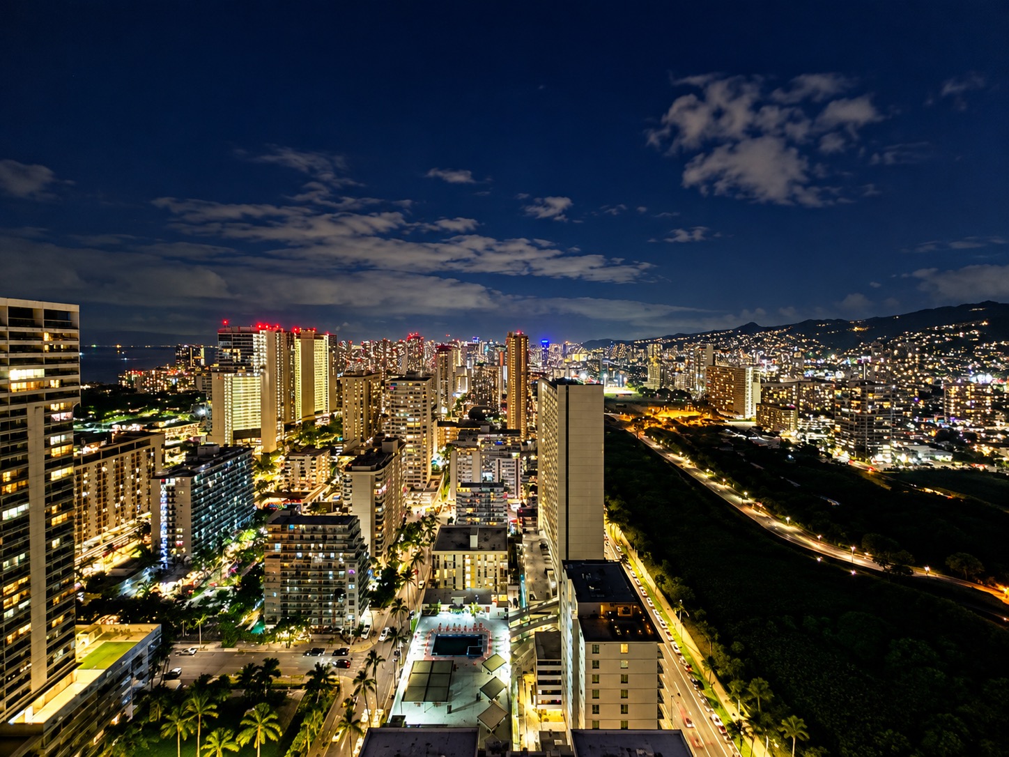 40F-High-FL Ocean View-1 Bedroom-Waikiki Beach!