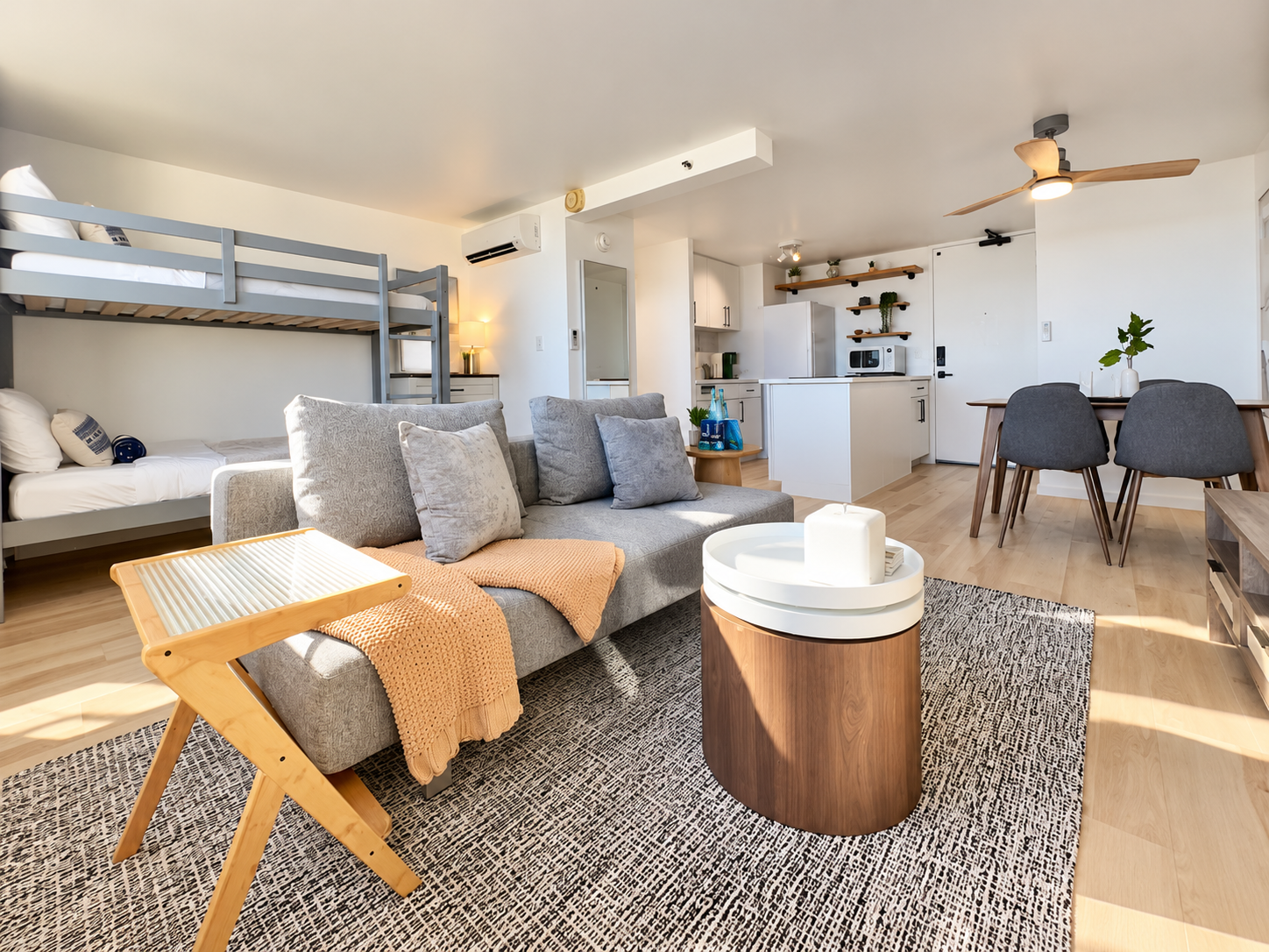 40F-High-FL Ocean View-1 Bedroom-Waikiki Beach!