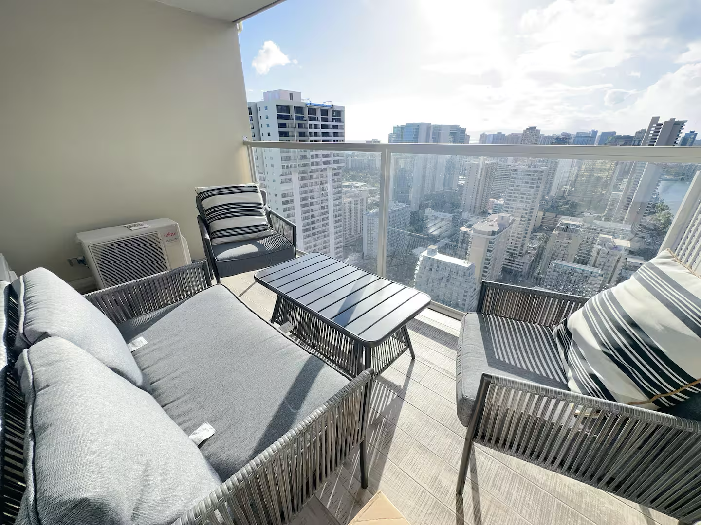 40F-High-FL Ocean View-1 Bedroom-Waikiki Beach!