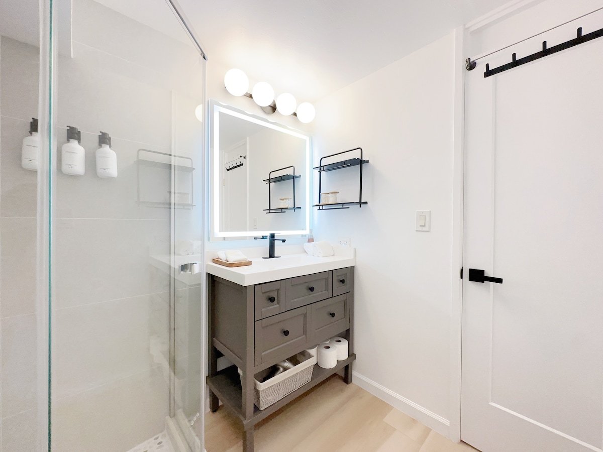 40F-High-FL Ocean View-1 Bedroom-Waikiki Beach!