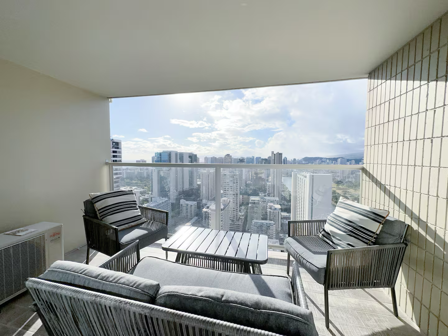 40F-High-FL Ocean View-1 Bedroom-Waikiki Beach!