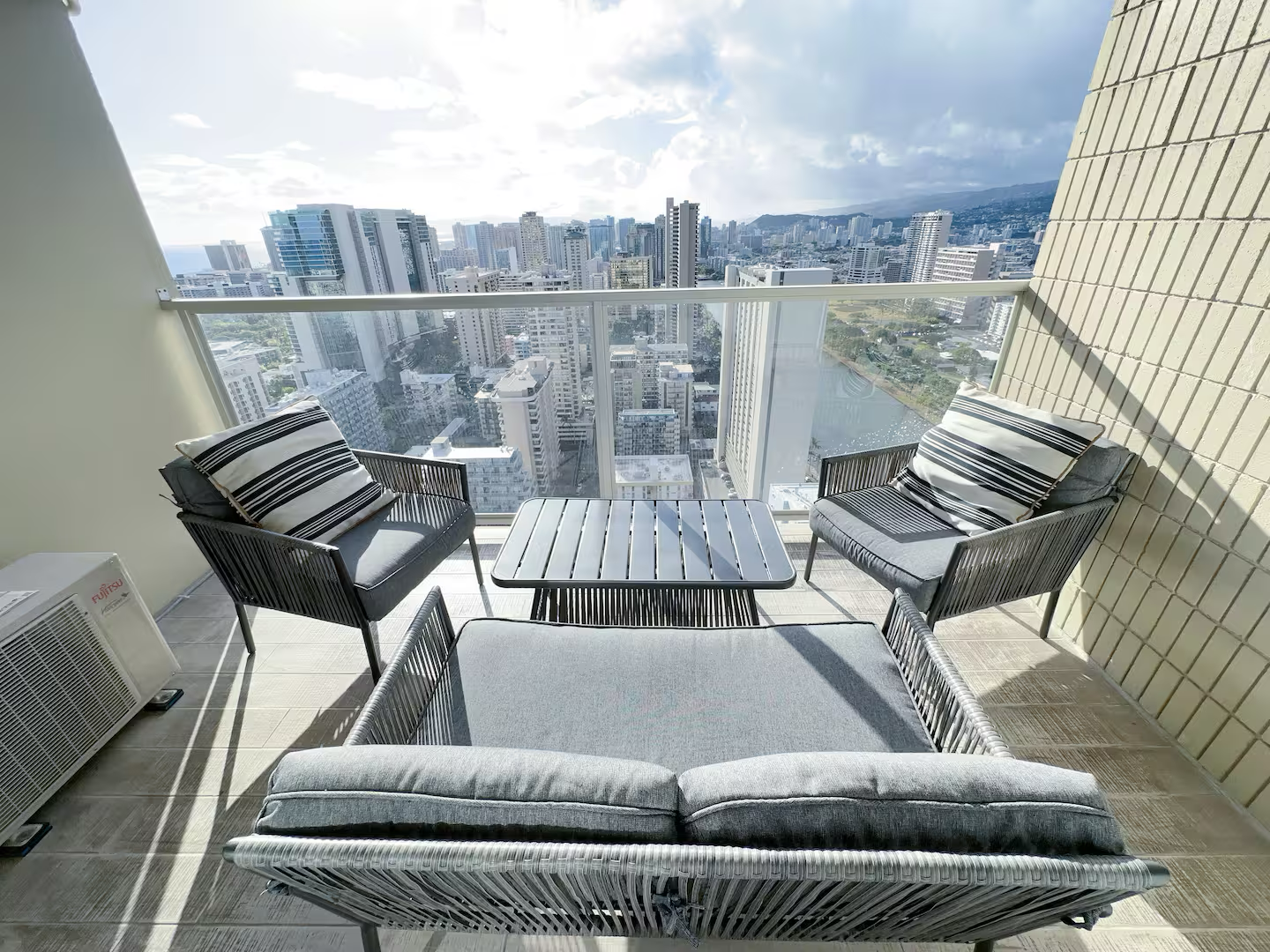 40F-High-FL Ocean View-1 Bedroom-Waikiki Beach!