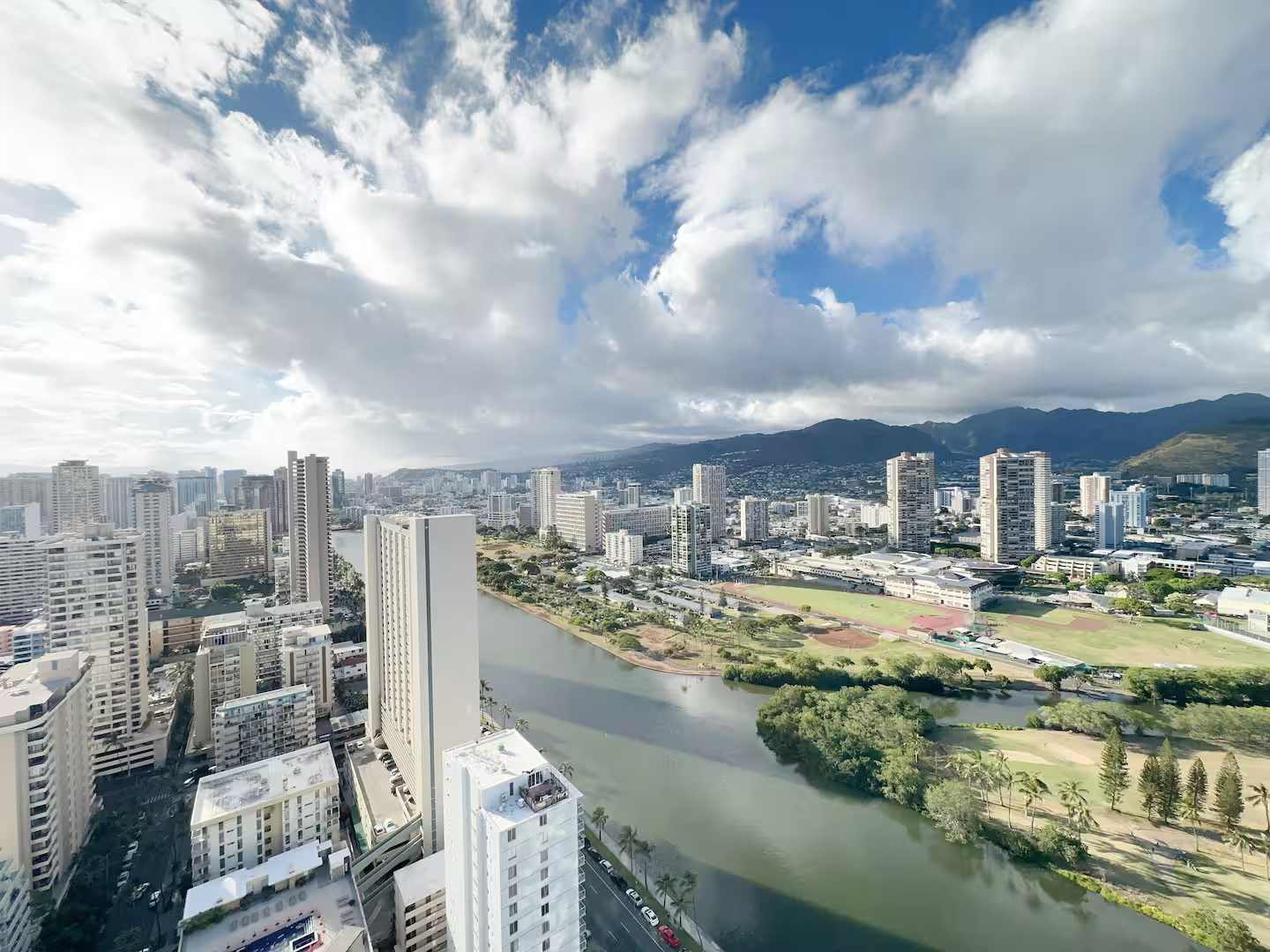 40F-High-FL Ocean View-1 Bedroom-Waikiki Beach!