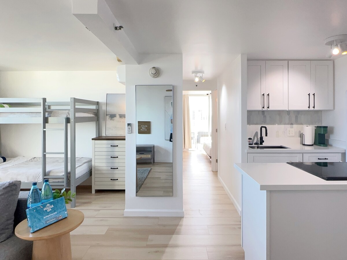 40F-High-FL Ocean View-1 Bedroom-Waikiki Beach!