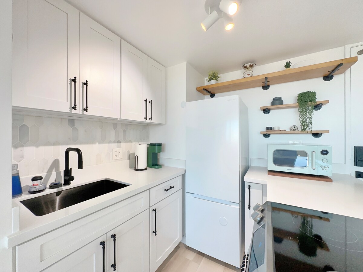 40F-High-FL Ocean View-1 Bedroom-Waikiki Beach!