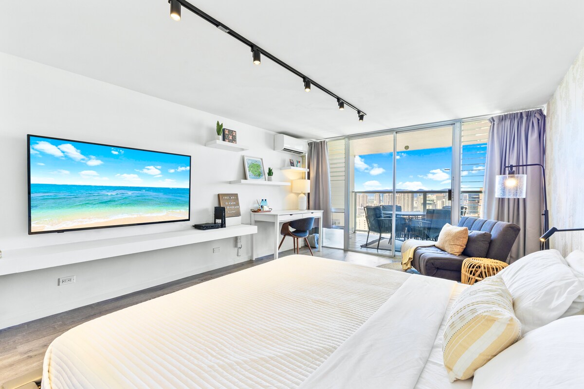 43F-Island Colony Studio-Ocean & City Skyline View