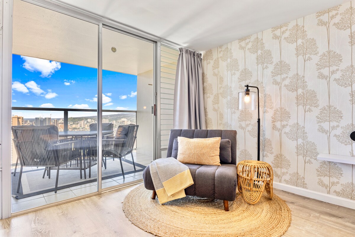 43F-Island Colony Studio-Ocean & City Skyline View