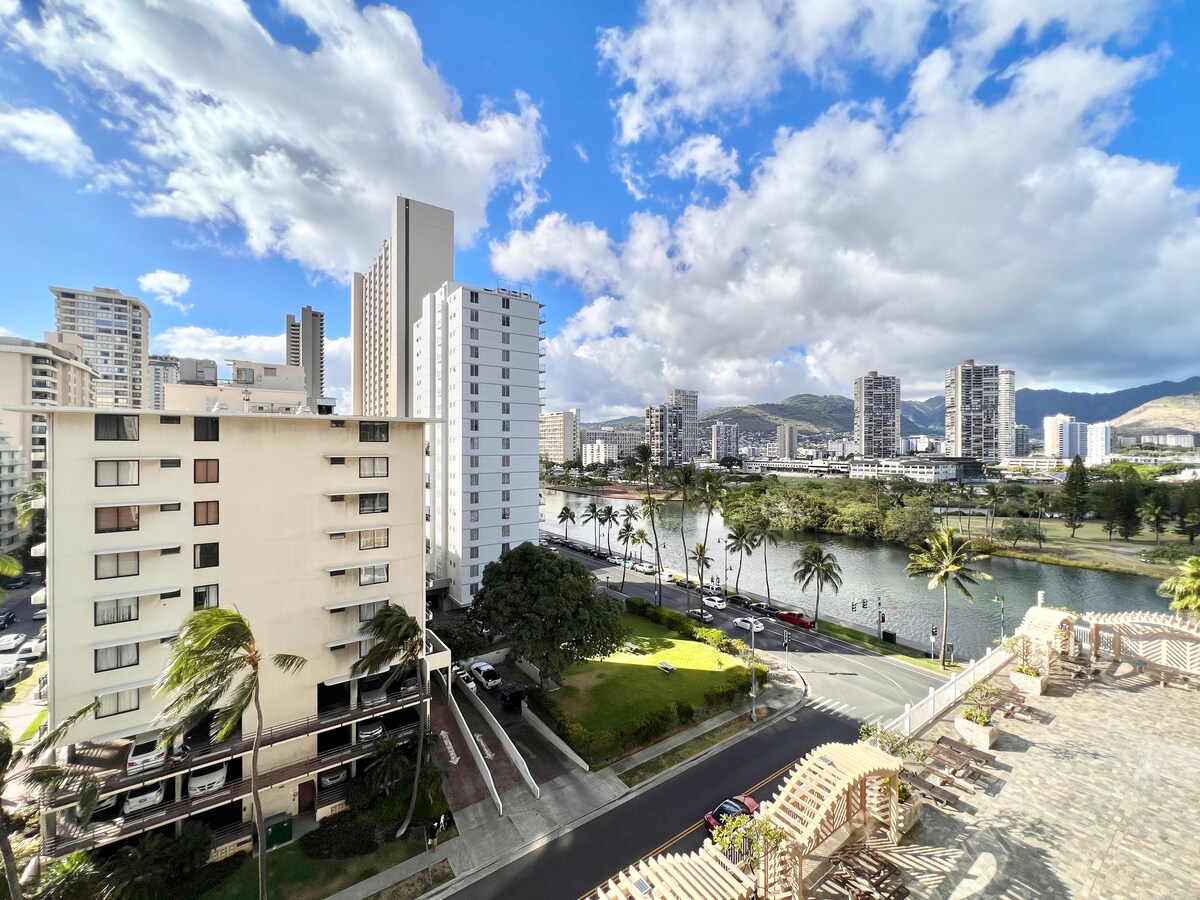 Elegant Island Gem- Newly Upgraded-Waikiki Studio.